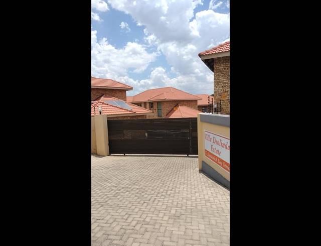 2 BEDROOM CLUSTER FOR SALE IN ELANDSHAVEN